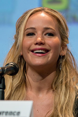 330px-Jennifer_Lawrence_at_San_Diego_Comic-Con_2015