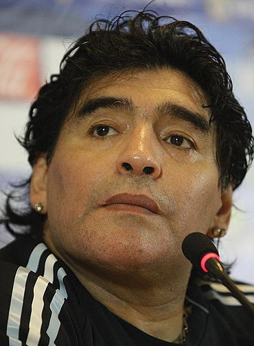 370px-Maradona_2010-1