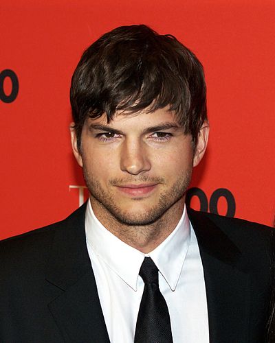 400px-Ashton_Kutcher_by_David_Shankbone